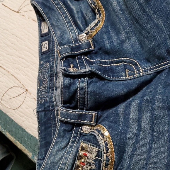 Miss Me embrroidered, rhinestone, studded signature boot cut jeans size 25 - Picture 3 of 14